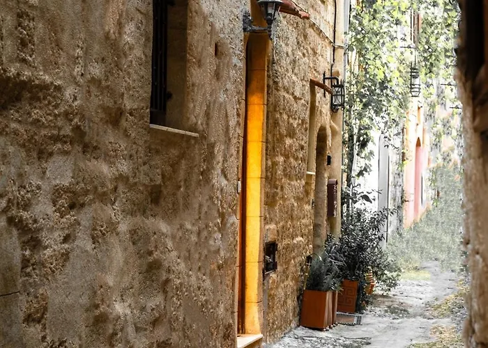 Odysseus Luxury House Semesterbostad